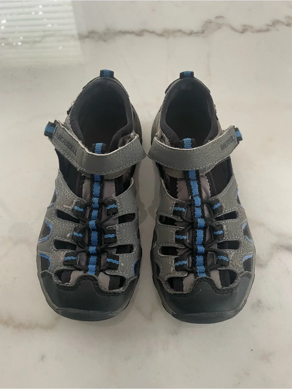 Merrell Kids Size 2 Gray and Blue Closed-Toe Outdoor Sandals #0206